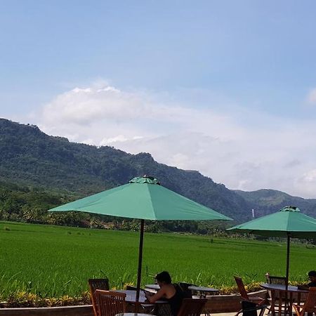 Vila Tenjo Gunung Cilowa ภายนอก รูปภาพ