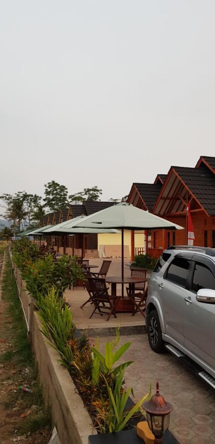 Vila Tenjo Gunung Cilowa ภายนอก รูปภาพ